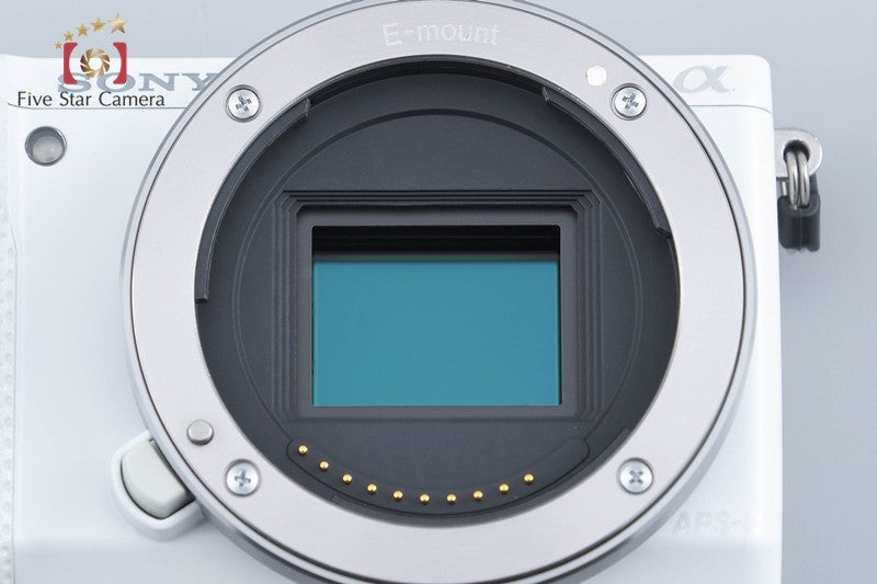 "Count 2,840" Sony α NEX-5R White 16.1 MP 16-50 Lens [Japanese Language Only]