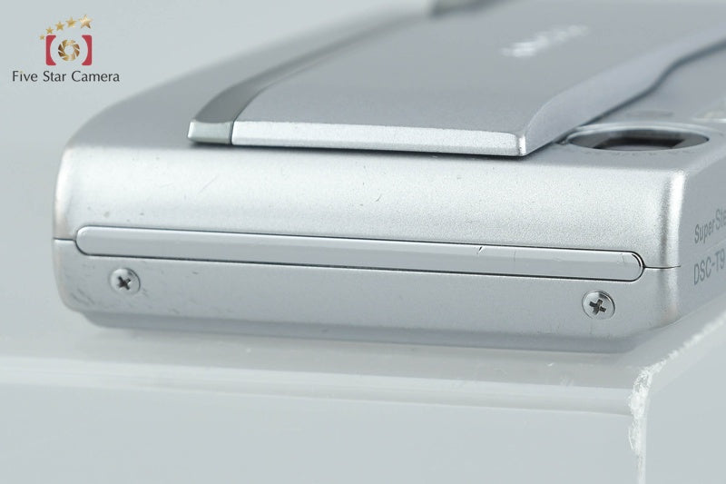 Sony Cyber-Shot DSC-T9 Silver 6.0 MP Digital Camera [Japanese Language Only]
