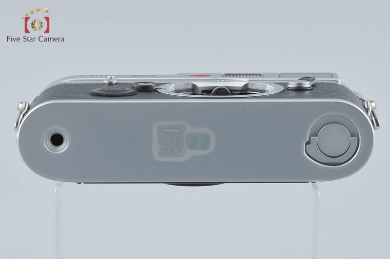 Leica M6 Chrome 35mm Rangefinder Film Camera Body