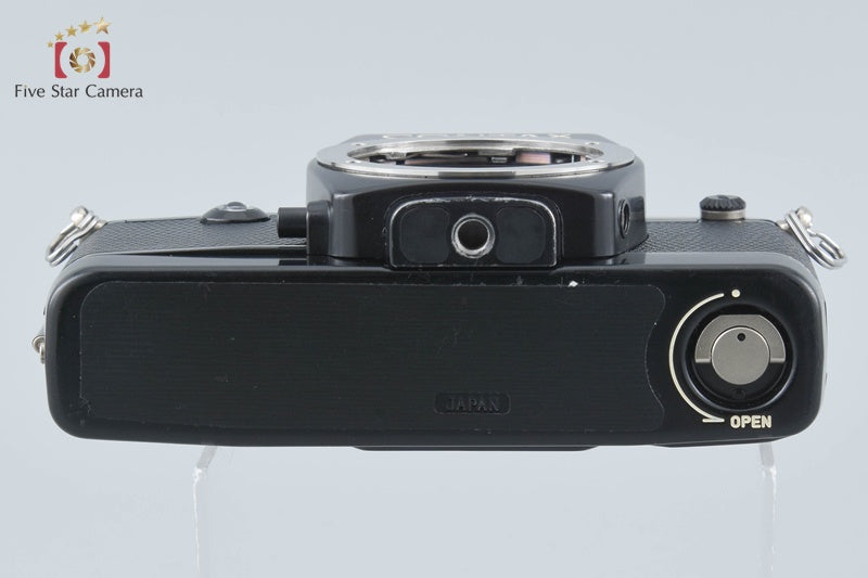 CONTAX 137 MD QUARTZ 35mm SLR Film Camera Body