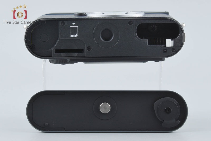 Leica M-E Typ 220 18.0 MP Digital Rangefinder Camera Body