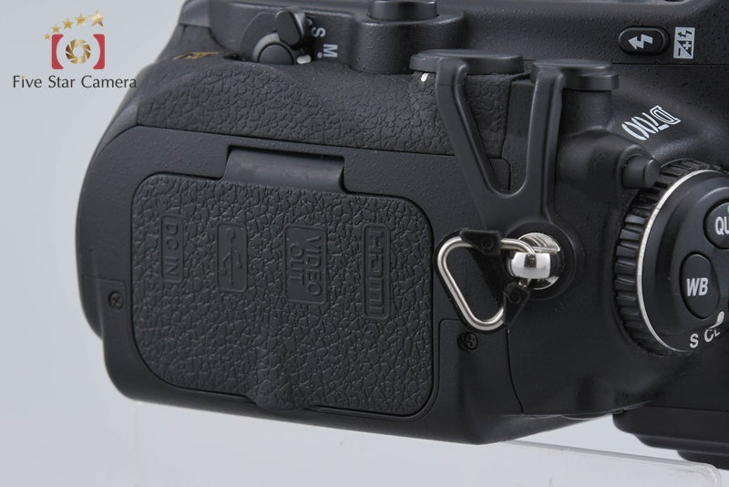 Nikon D700 12.1 MP Full Frame Digital SLR Camera Body w/ Box