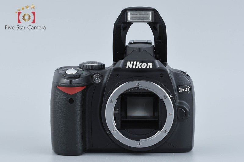 Nikon D40 Black 6.1 MP Digital SLR Camera 18-55 Lens