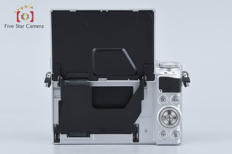 "Shutter count 1,277" Nikon 1 J5 Silver 20.8 MP Digital Camera 10-30 Lens w/ Box