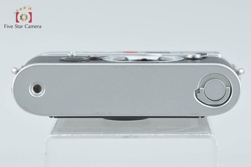 Leica M6 Chrome 35mm Rangefinder Film Camera Body