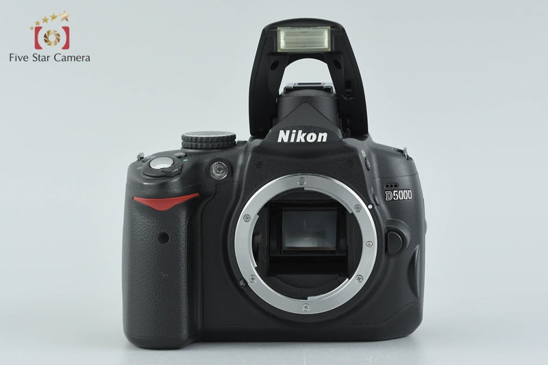 Nikon D5000 12.3 MP DSLR Camera 18-55 55-200 VR Lenses