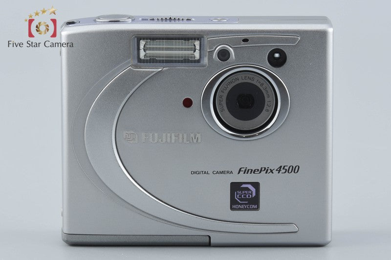 Fujifilm FinePix 4500 Silver 2.4 MP Digital Camera [Japanese Language Only]