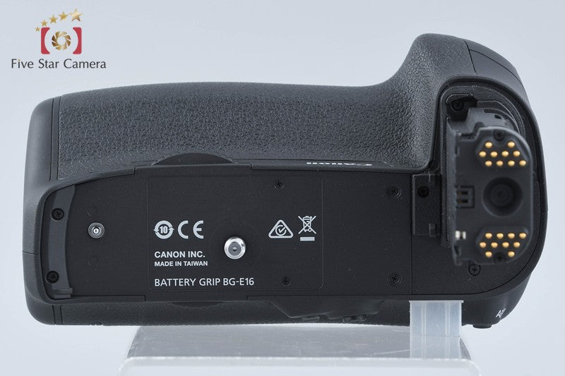 Canon EOS 7D Mark II 20.2 MP Digital SLR Camera + BG-E16 Battery Grip