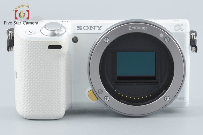Sony Alpha α NEX-5T White Digital Camera 16-50 Lens [Multiple Languages]