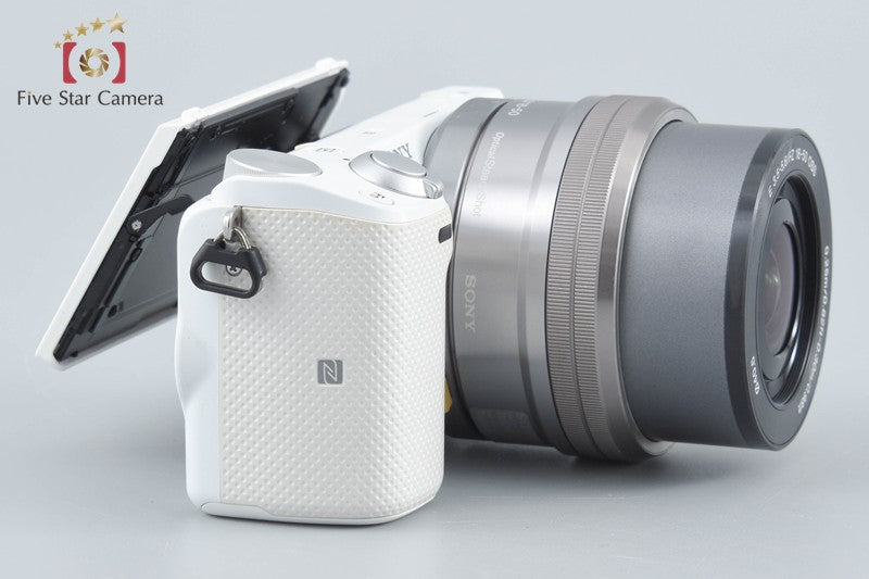 Sony Alpha α NEX-5T White Digital Camera 16-50 Lens [Multiple Languages]
