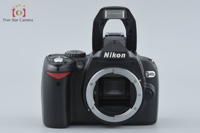 Nikon D40x 10.2 MP DSLR Camera + AF-S DX NIKKOR 18-55mm f/3.5-5.6 G VR