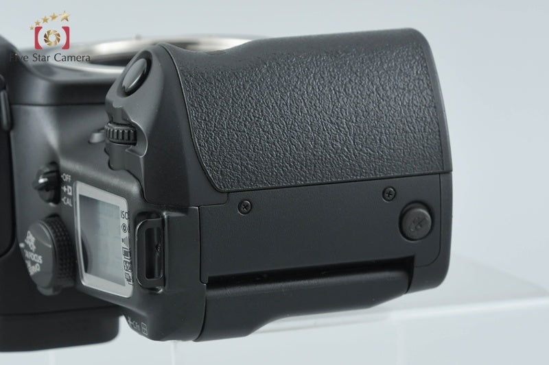Canon EOS 7 35mm SLR Film Camera Body