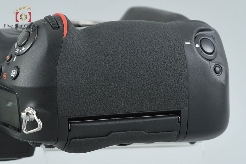Nikon D4S 16.2 MP DSLR Camera Body w/ Box