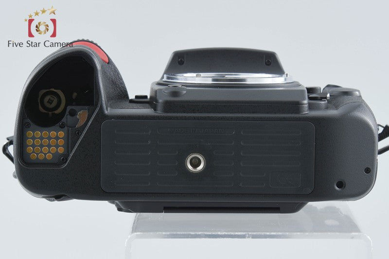 Nikon F6 35mm SLR Film Camera Body + MB-40 Battery Grip