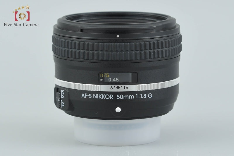 Nikon AF-S NIKKOR 50mm f/1.8 G Special Edition