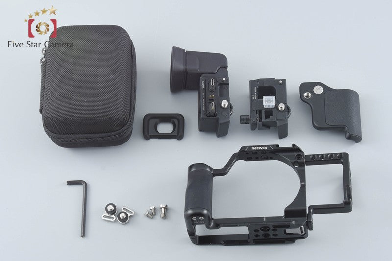 SIGMA fp 24.6 MP Digital Mirrorless Camera EVF-11 Electronic Viewfinder Kit