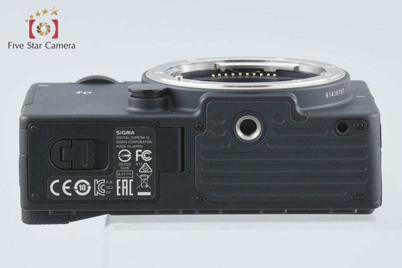 SIGMA fp 24.6 MP Digital Mirrorless Camera EVF-11 Electronic Viewfinder Kit