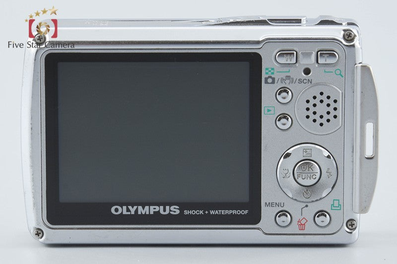 Olympus μ720 SW Shiny Silver 7.1 MP 3m Waterproof Digital Camera