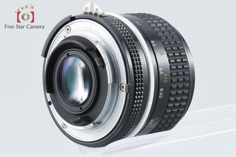 Nikon Ai NIKKOR 24mm f/2.8