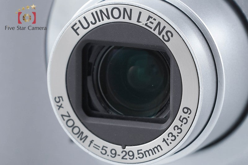 Fujifilm FinePix AX660 Silver 14.0 MP Digital Camera
