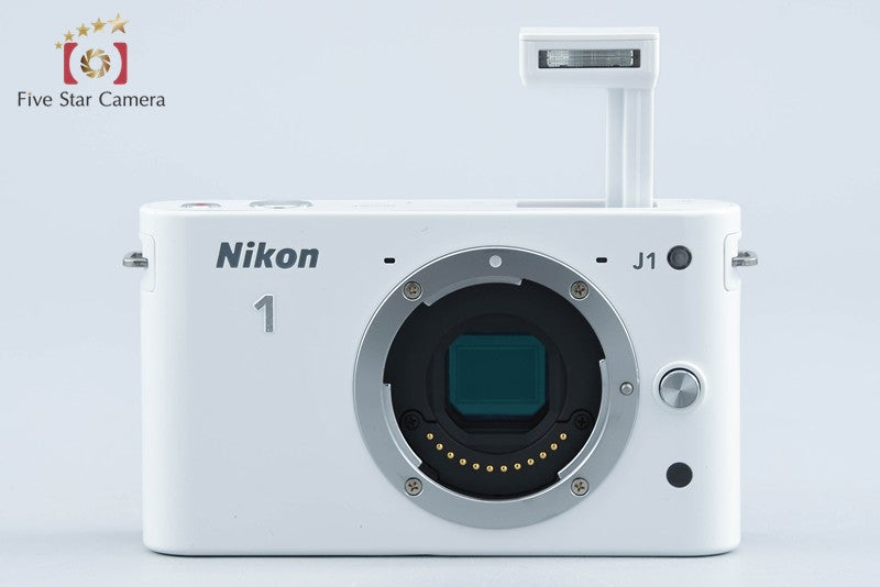 "Shutter count 671" Nikon 1 J1 White 10.1 MP Digital Camera 10-30 30-110 Lenses