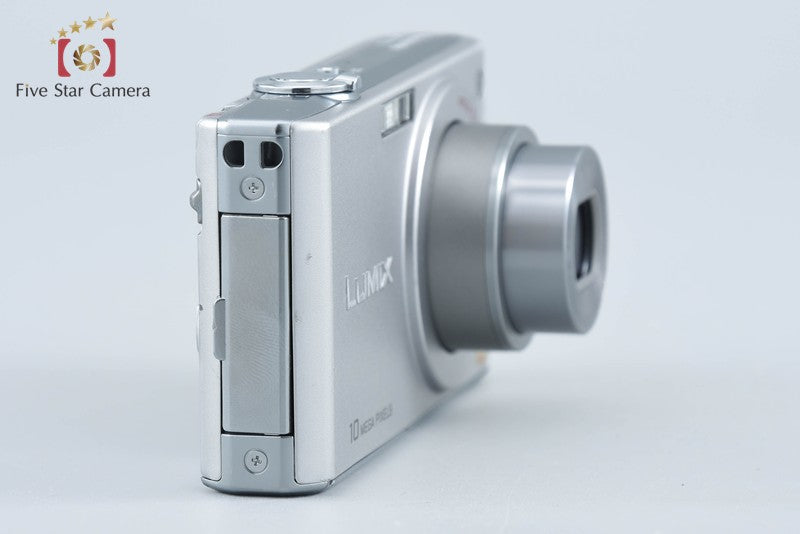 Panasonic LUMIX DMC-FX35 Silver 10.1 MP Digital Camera [Japanese Language Only]