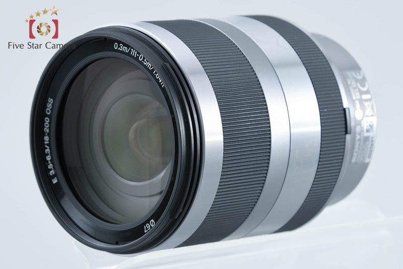 SONY E 18-200mm f/3.5-6.3 OSS SEL18200 Silver