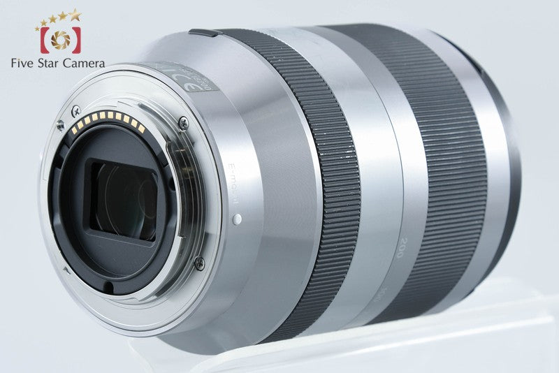 SONY E 18-200mm f/3.5-6.3 OSS SEL18200 Silver