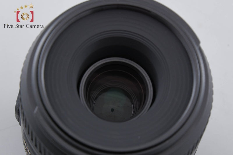 Nikon AF-S DX Micro NIKKOR 40mm f/2.8 G