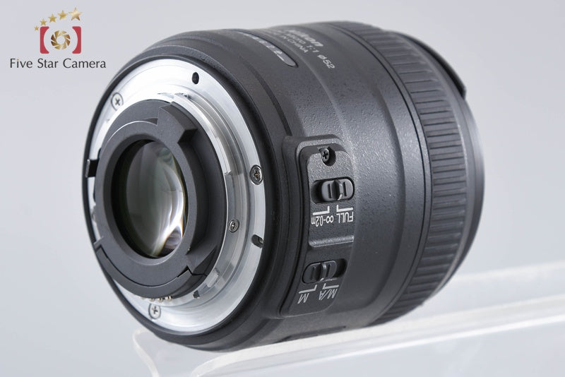 Nikon AF-S DX Micro NIKKOR 40mm f/2.8 G