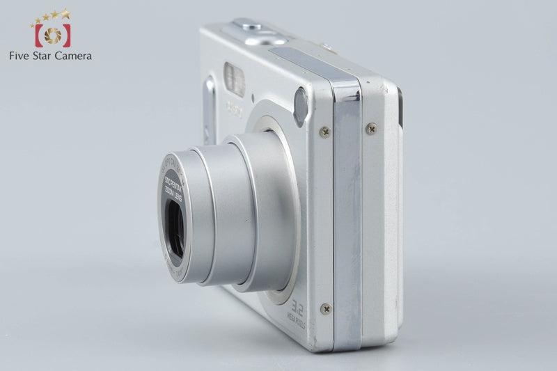 Casio EXILIM ZOOM EX-Z3 Silver 3.2 MP Digital Camera