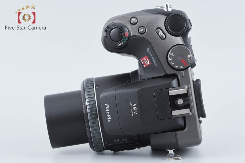 Fujifilm FINEPIX S602 3.1 MP Digital Camera [Japanese Language Only]