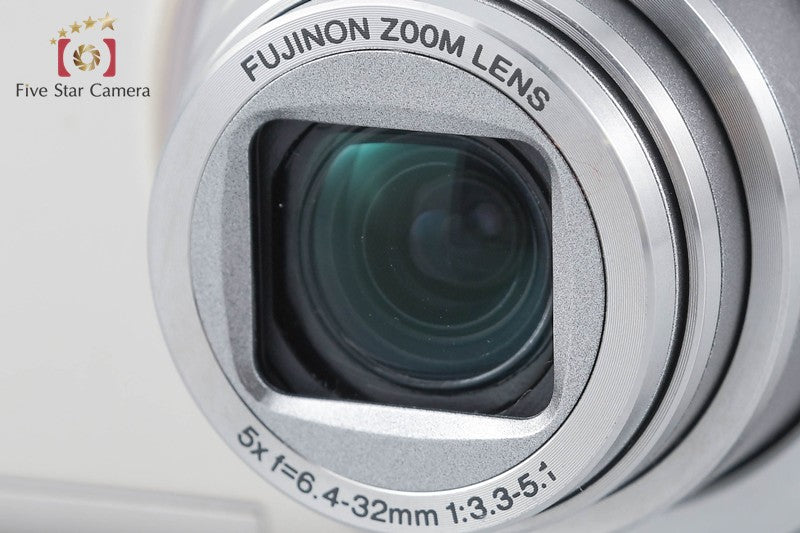 Fujifilm FinePix F200EXR Silver 12.0 MP Digital Camera