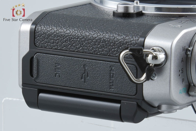 "Shutter count 63" Nikon Z fc Silver 20.9 MP Digital Mirrorless Camera Body