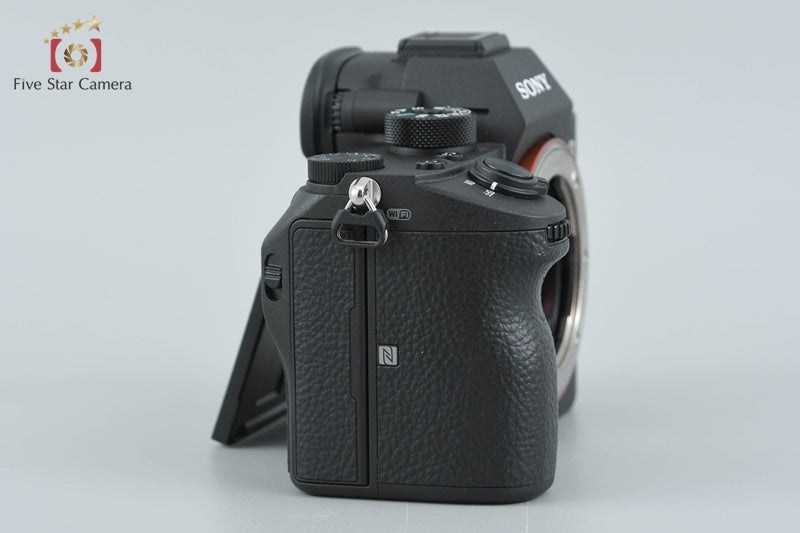 Sony α7RIII ILCE-7RM3 42.4 MP Digital Mirrorless Camera [Multiple Languages]