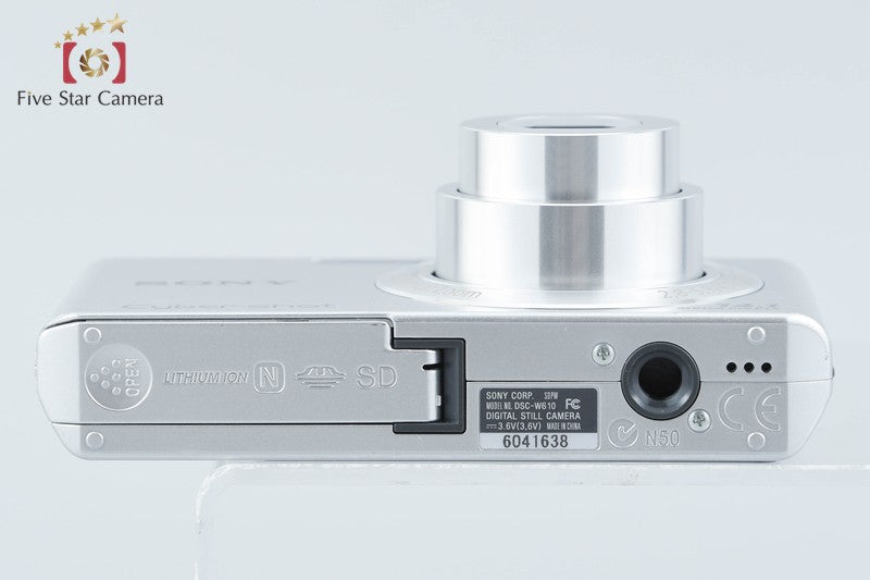 Sony Cyber-Shot DSC-W610 Silver 14.1 MP Digital Camera [Japanese Language Only]