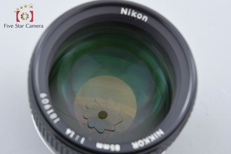 Nikon Ai-S NIKKOR 85mm f/1.4
