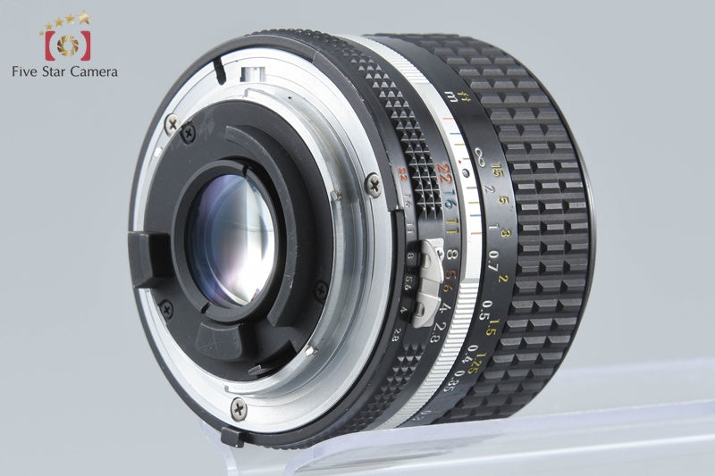 Nikon Ai-S NIKKOR 28mm f/2.8