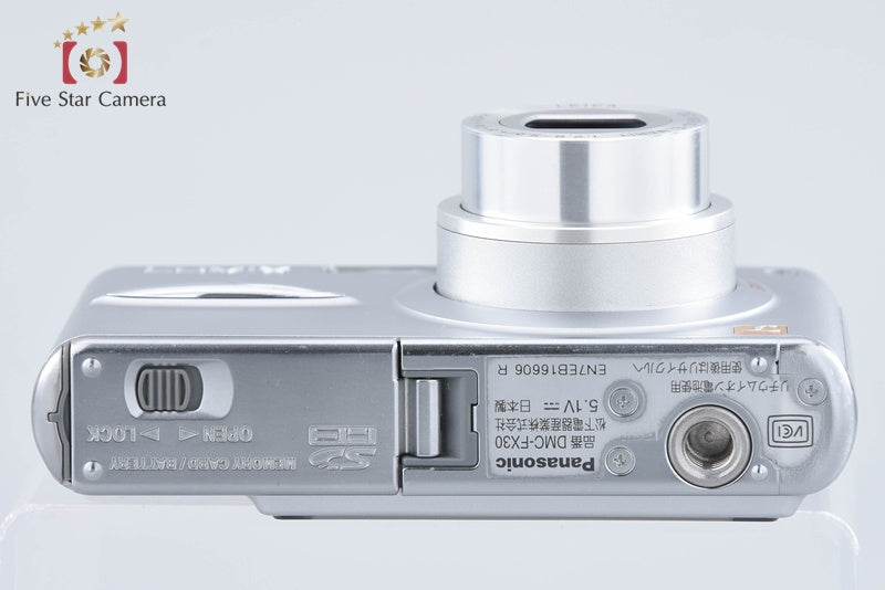 Panasonic LUMIX DMC-FX30 Precious Silver 7.2 MP Digital Camera