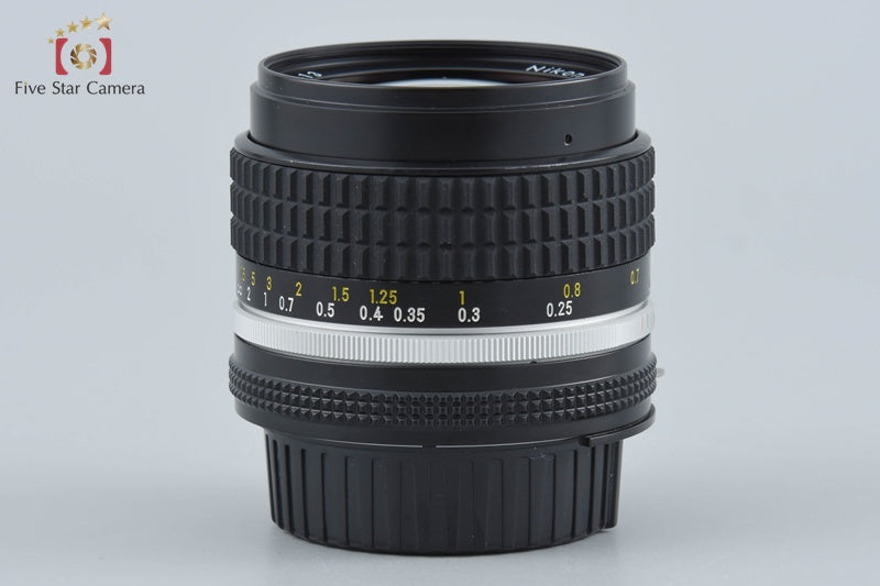 Nikon Ai-S NIKKOR 28mm f/2.8