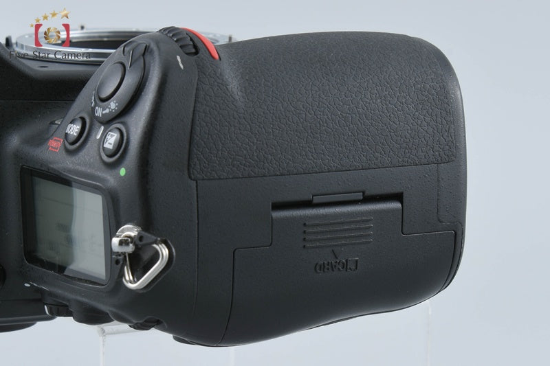 Nikon D700 12.1 MP Digtal SLR Camera Body