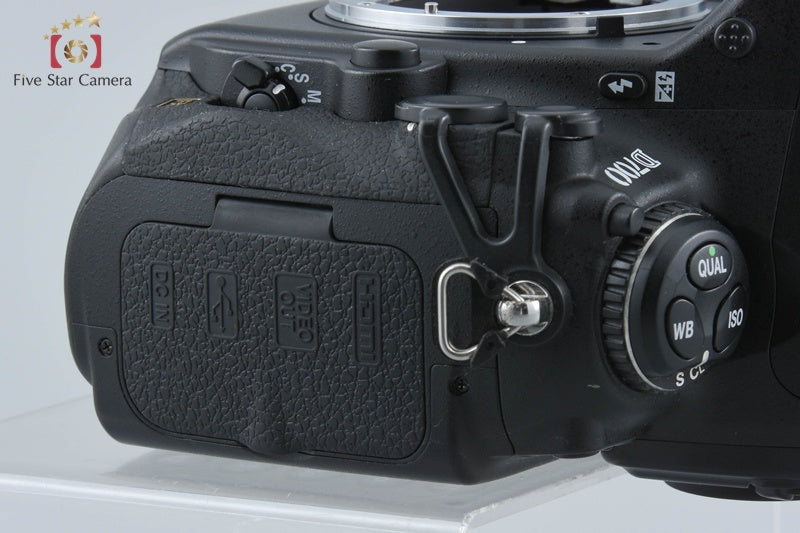 Nikon D700 12.1 MP Digtal SLR Camera Body