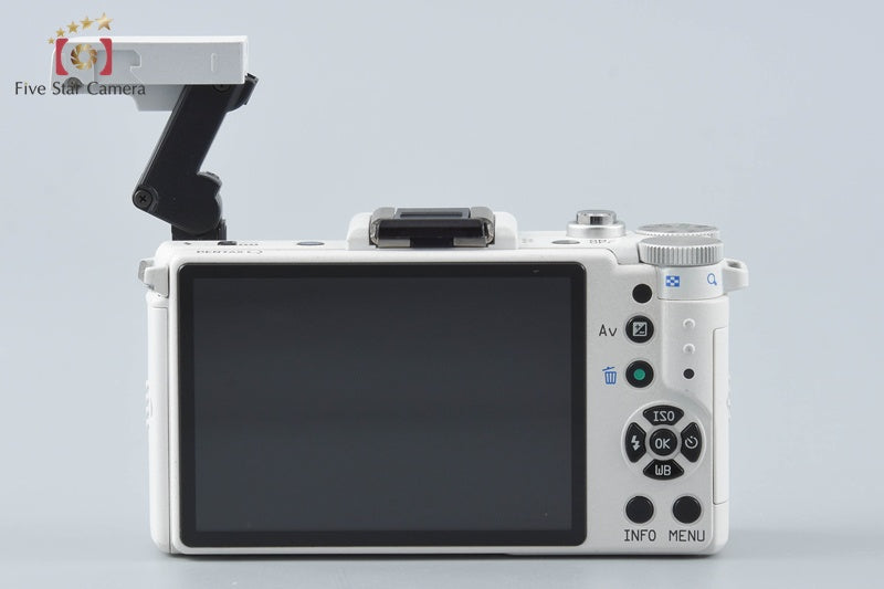 "Shutter count 1,999" PENTAX Q White 12.4 MP Digital Mirrorless Camera Body