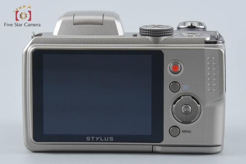 Olympus Stylus SP-820UZ Silver 14.0 MP Digital Camera