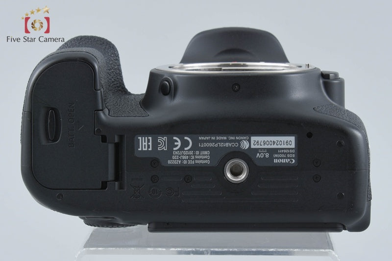 "Shutter count 2,863" Canon EOS 70D 20.2 MP Digital SLR Camera Body
