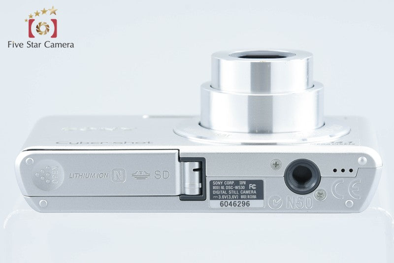 SONY Cyber-shot DSC-W530 Silver 14.1 MP Digital Camera [Japanese Language Only]