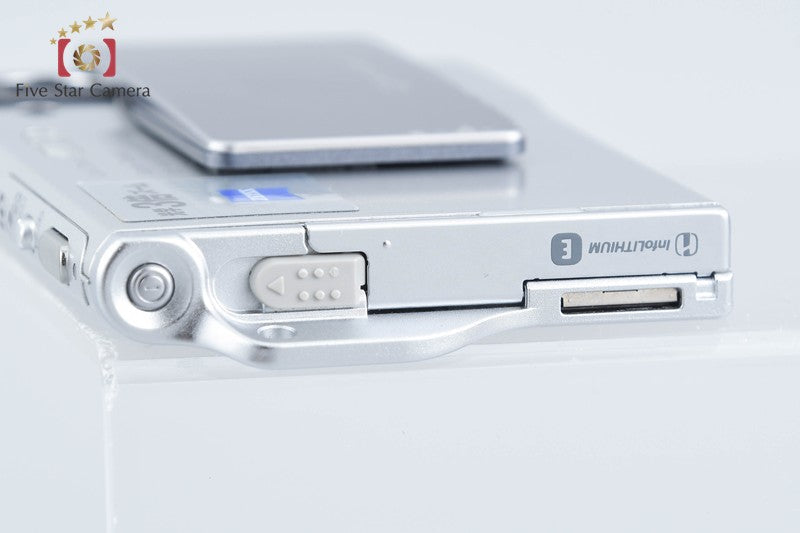 SONY Cyber-shot DSC-T7 Silver 5.1 MP Digital Camera [Japanese Language Only]