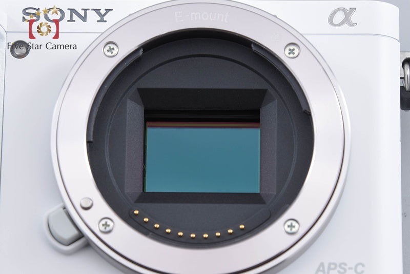 Sony Alpha α6000 ILCE-6000 White 24.3 MP 16-50 Lens [Multiple Languages]