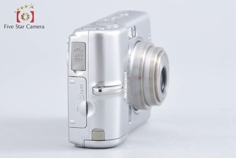 Nikon COOLPIX L12 7.1 MP Digital Camera from Japan