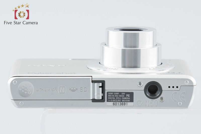 SONY Cyber-shot DSC-W550 Silver 14.1 MP Digital Camera [Japanese Language Only]